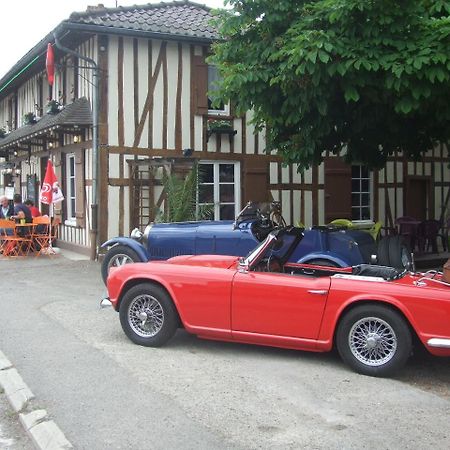 Chatelraould-Saint-Louvent La Petite Auberge מראה חיצוני תמונה