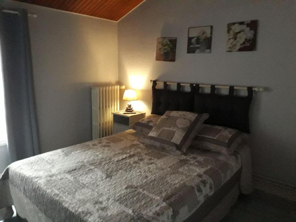 Chatelraould-Saint-Louvent La Petite Auberge מראה חיצוני תמונה